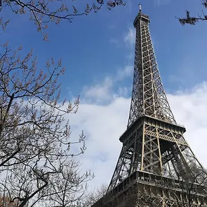 Apartment Proche De La Tour Eiffel, Paris